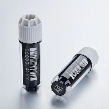 艾本德Eppendorf CryoStorage Vial, 2.0 mL, 不含 DNase、RNase、人類(lèi) DNA 和內(nèi)毒素；外螺紋，預(yù)先加蓋灰色管蓋，帶 2D SafeCode (DataMa